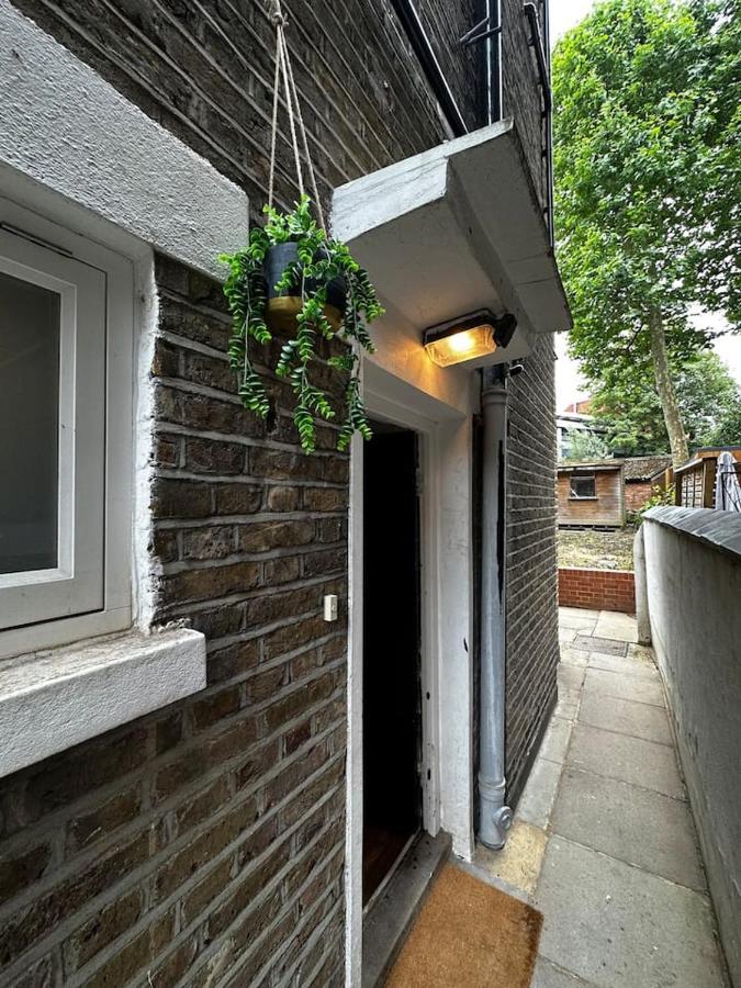 Spacious Studio For 4 Flat Near Regents Park N2 London Kültér fotó